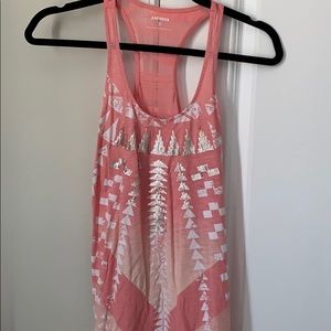 Coral tank top with design